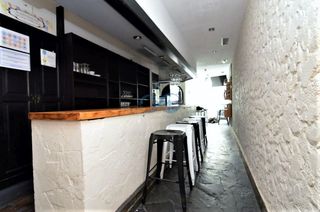 Local comercial o para acondicionar como vivienda