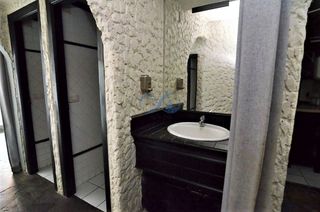 Local comercial o para acondicionar como vivienda