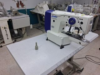 Máquina especial de coser botones Juki