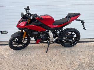 Fantic Stealth 125cc roja