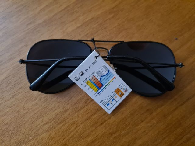 Occhiali da sole Aviatore oro UV400 nuovi