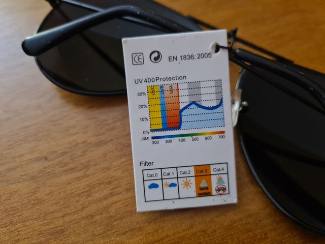 Occhiali da sole Aviatore oro UV400 nuovi