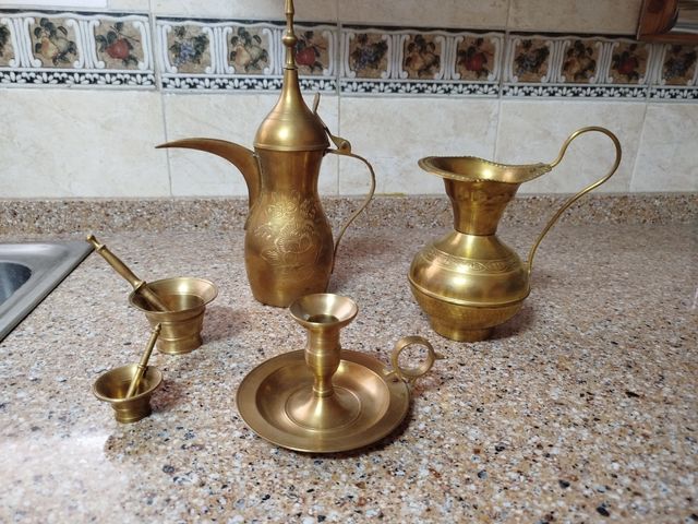 Juego de cobre antiguo