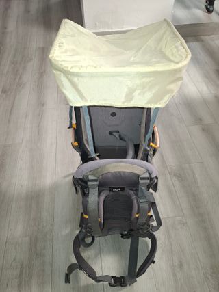 Mochila portabebés Vaude negra