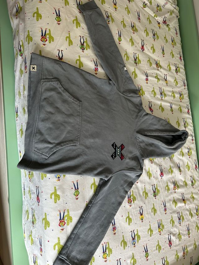 Sudadera gris Blue Banana