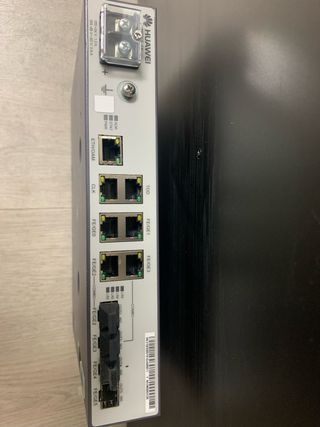 Switch Huawei NE05E-SK como nuevo