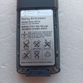 Teléfono móvil Sony Ericsson T290i negro.