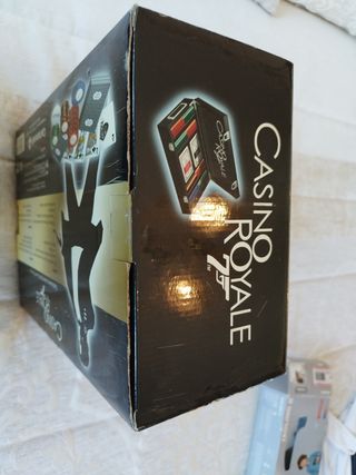 Casino Royale Poker Set - James Bond 007.SIN ABRIR