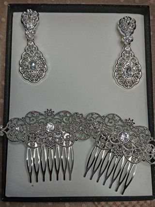 Conjunto pendientes y peinetas