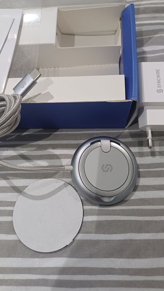Cargador inalámbrico magnético SYNCWIRE
