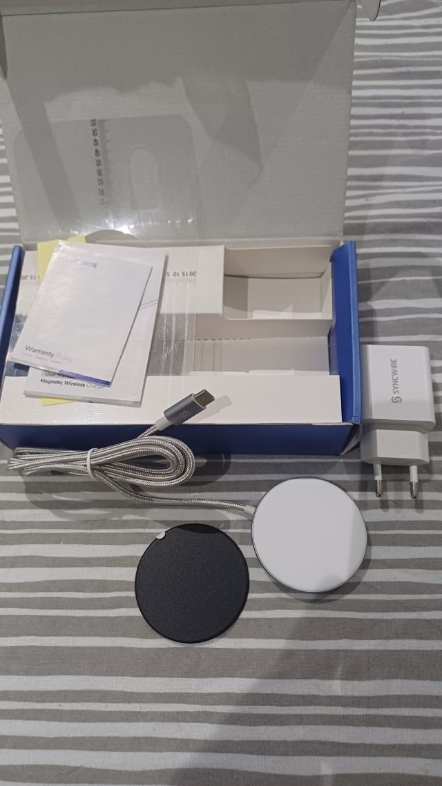 Cargador inalámbrico magnético SYNCWIRE