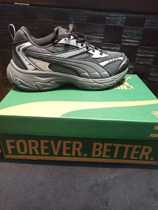 Puma Morphic Retro negras y plateadas