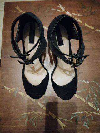 Sandalias tacón negras fiesta