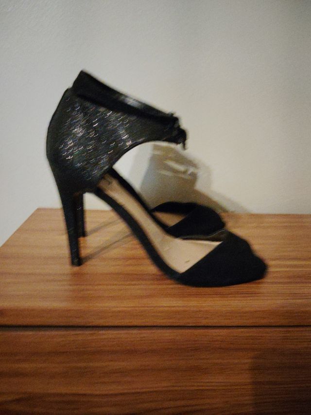 Sandalias tacón negras fiesta