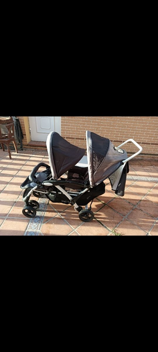 Carro gemelar bebé