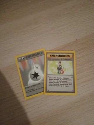 Carta Pokémon: Intercambiador + Energía Incolora