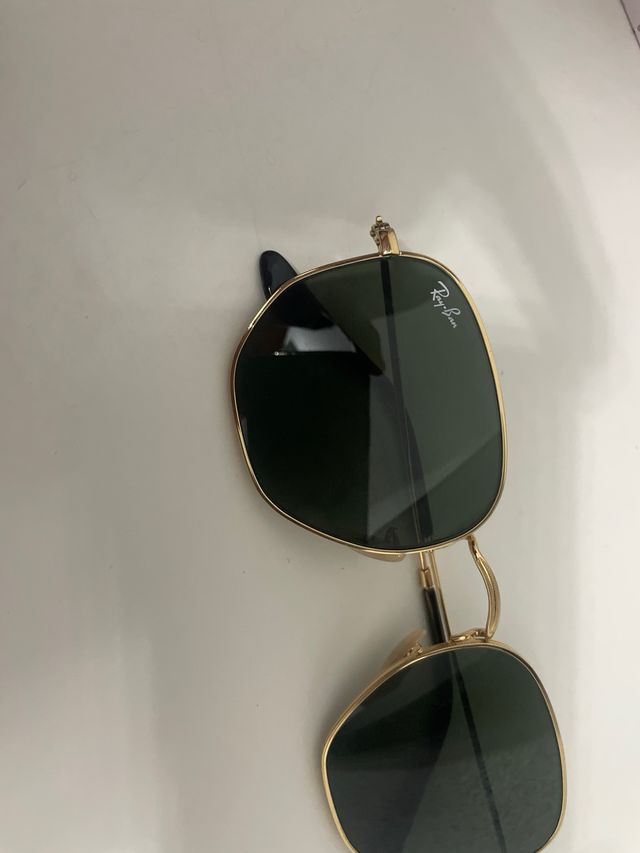 Ray-Ban Hexagonal: Gafas doradas