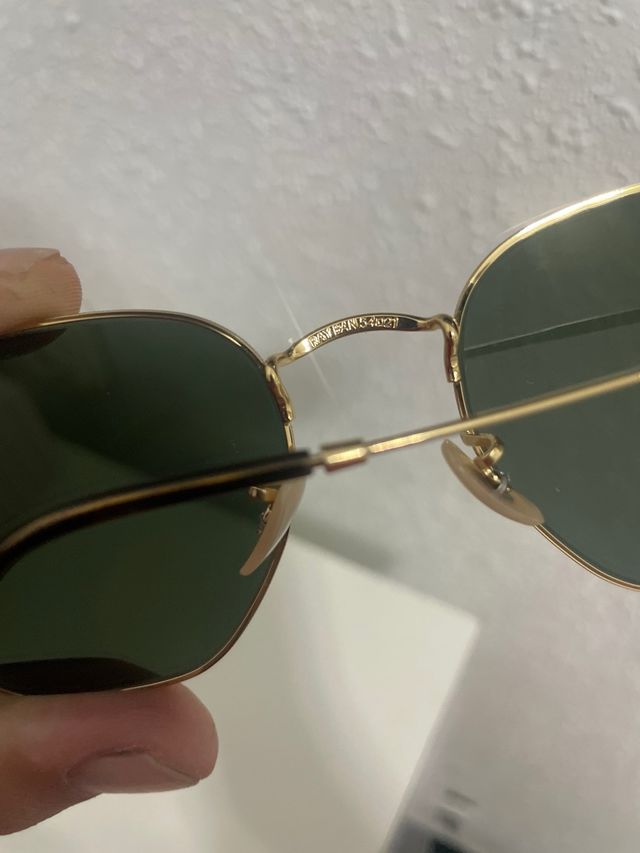 Ray-Ban Hexagonal: Gafas doradas