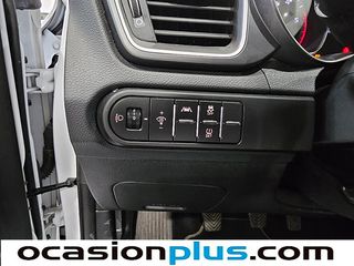 Kia Ceed 1.6 MHEV iMT Drive 100 kW (136 CV)