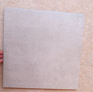 Suelo porcelánico gris 33x33cm