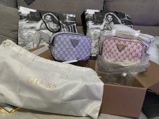 2 bolsos Guess - rosa y lila originales y cartera