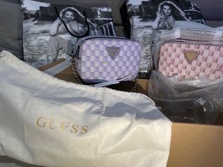 2 bolsos Guess - rosa y lila originales y cartera