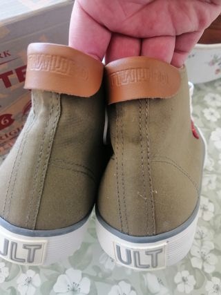 Sneakers Unlimited verde oliva