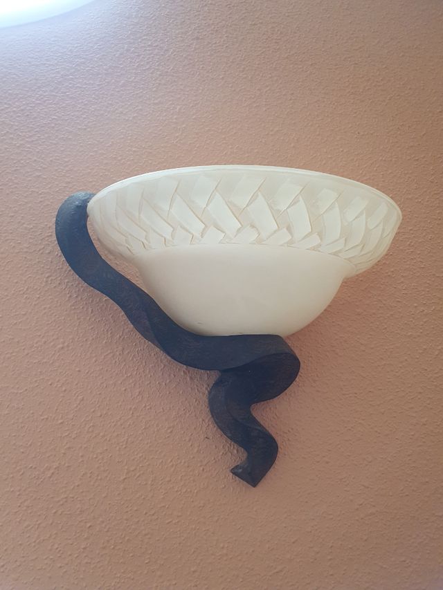 Aplique de pared estilo antorcha