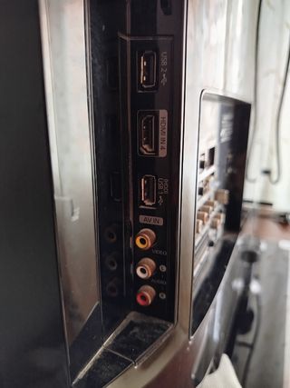 TV Samsung 40" negra