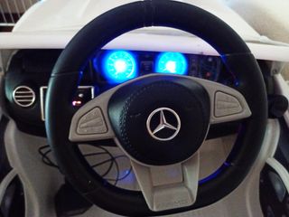 Coche eléctrico infantil Mercedes AMG S63