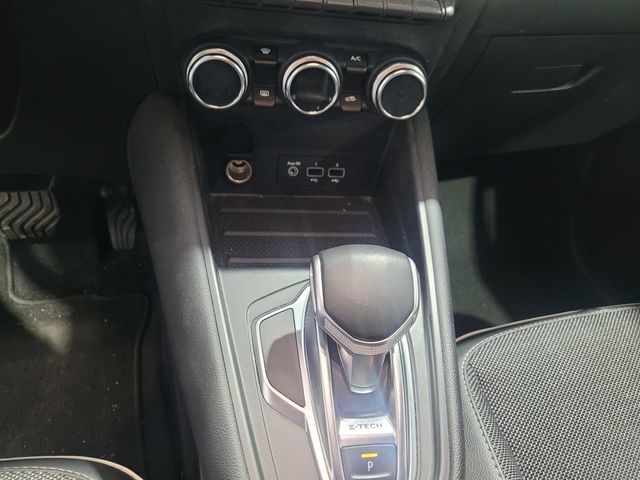 RENAULT Captur Híbrido Enchufable Captur Híbrido Enchufable Captur E-TECH Híbrido Enchufable Zen 117kW