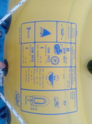Bote inflable Caravelle K76 GT + bomba para inflar