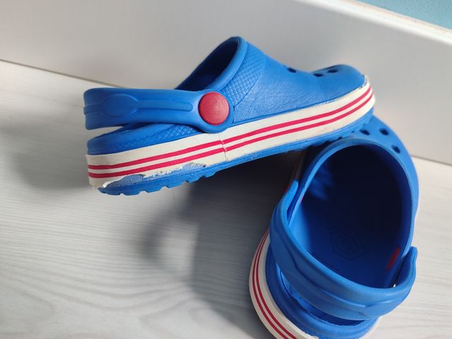 Chanclas bebé playa azul