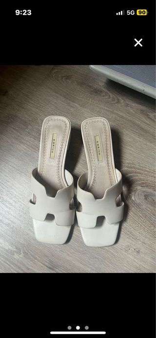 Sandalias Corina blancas