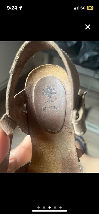 Sandalias cuña marrón