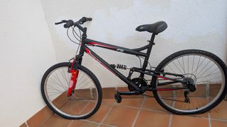 Bicicleta montaña negra-roja