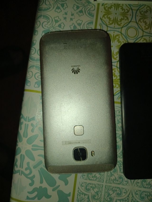 Lote tablets Huawei + móvil: piezas