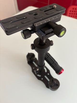Stabilizzatore video meccanico compatto 