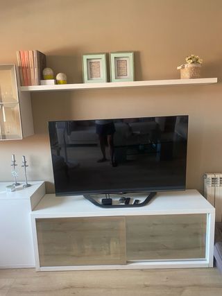 Mueble TV salón blanco 