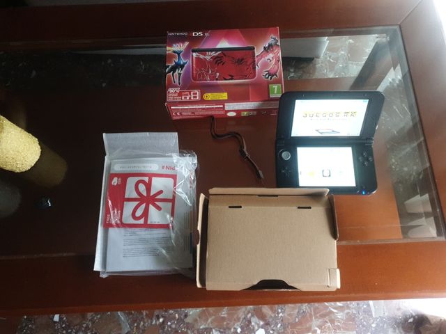 Nintendo 3DS XL Pokémon Roja