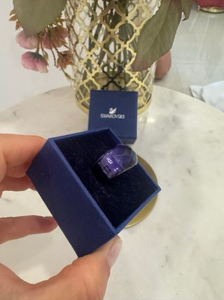 Anillo Swarovski morado