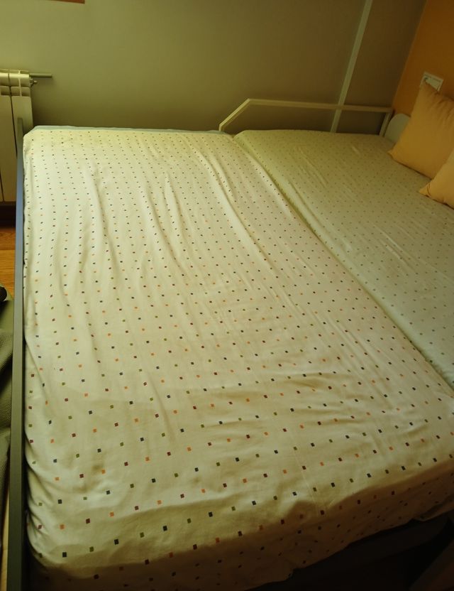 Cama nido 90 cm, 1 colchón y cómoda 