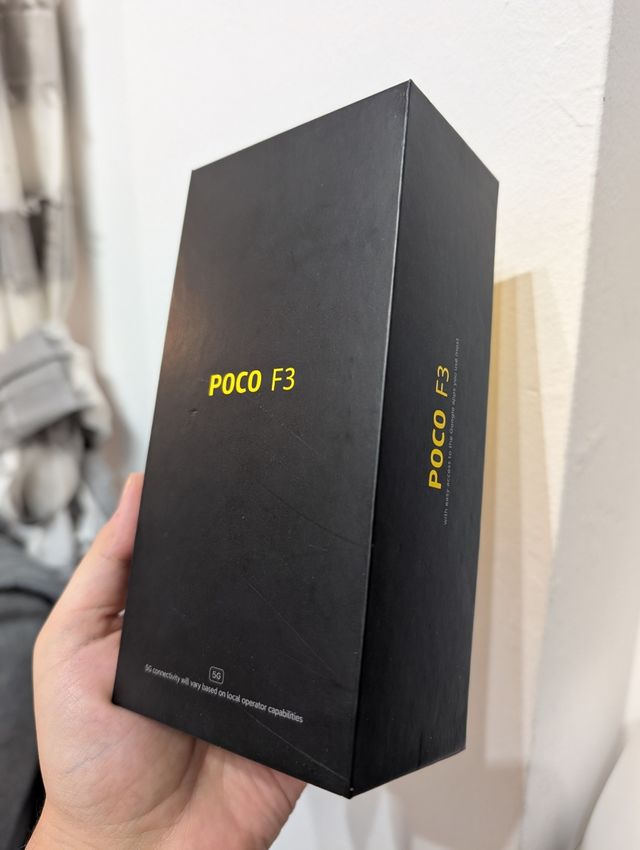POCO F3 - Custodia Spigen