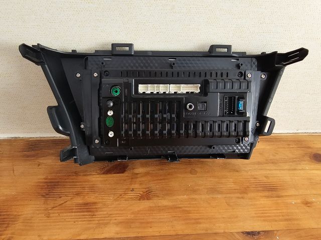 Radio Android Toyota Prius+