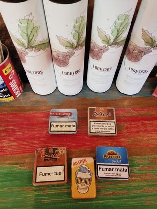 Cajas metálicas vintage