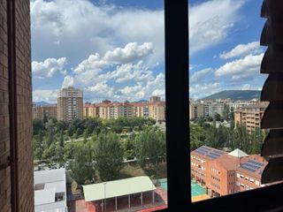 Piso en alquiler en Azpilagaña en Pamplona