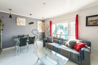 Piso en venta en Milán - Pumarín - Teatinos en Oviedo