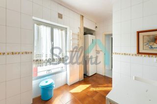 Piso en venta en Milán - Pumarín - Teatinos en Oviedo