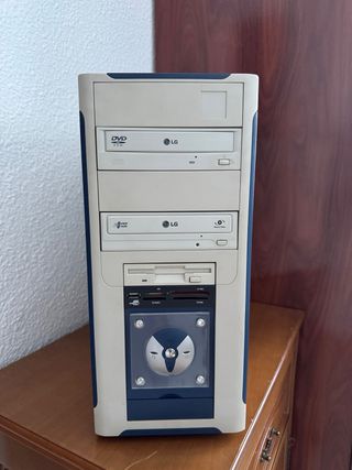 PC ordenador + teclado y ratón