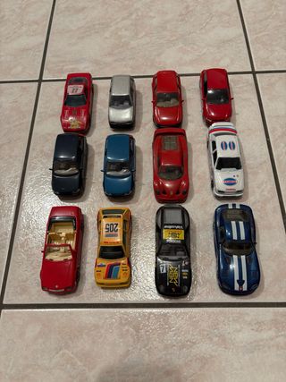 Lotto 12 modellini auto scala 1:43 BBurago